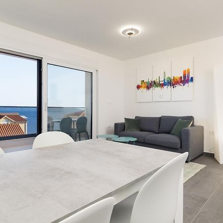 Luxury Apartment- Balcony- Private Rooftop And Jacuzzi- Common Pool Трогір Екстер'єр фото