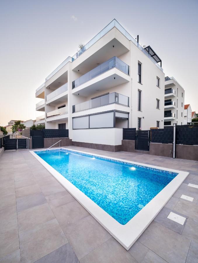 Luxury Apartment- Balcony- Private Rooftop And Jacuzzi- Common Pool Трогір Екстер'єр фото